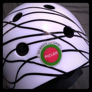 Brand new Melon helmet, size S/M.